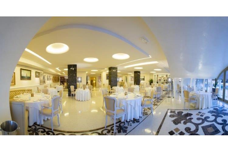 Panoramica della sala